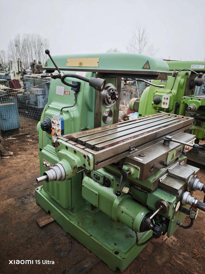 安裝二手北京6132萬(wàn)能銑床的注意事項(xiàng)與流程